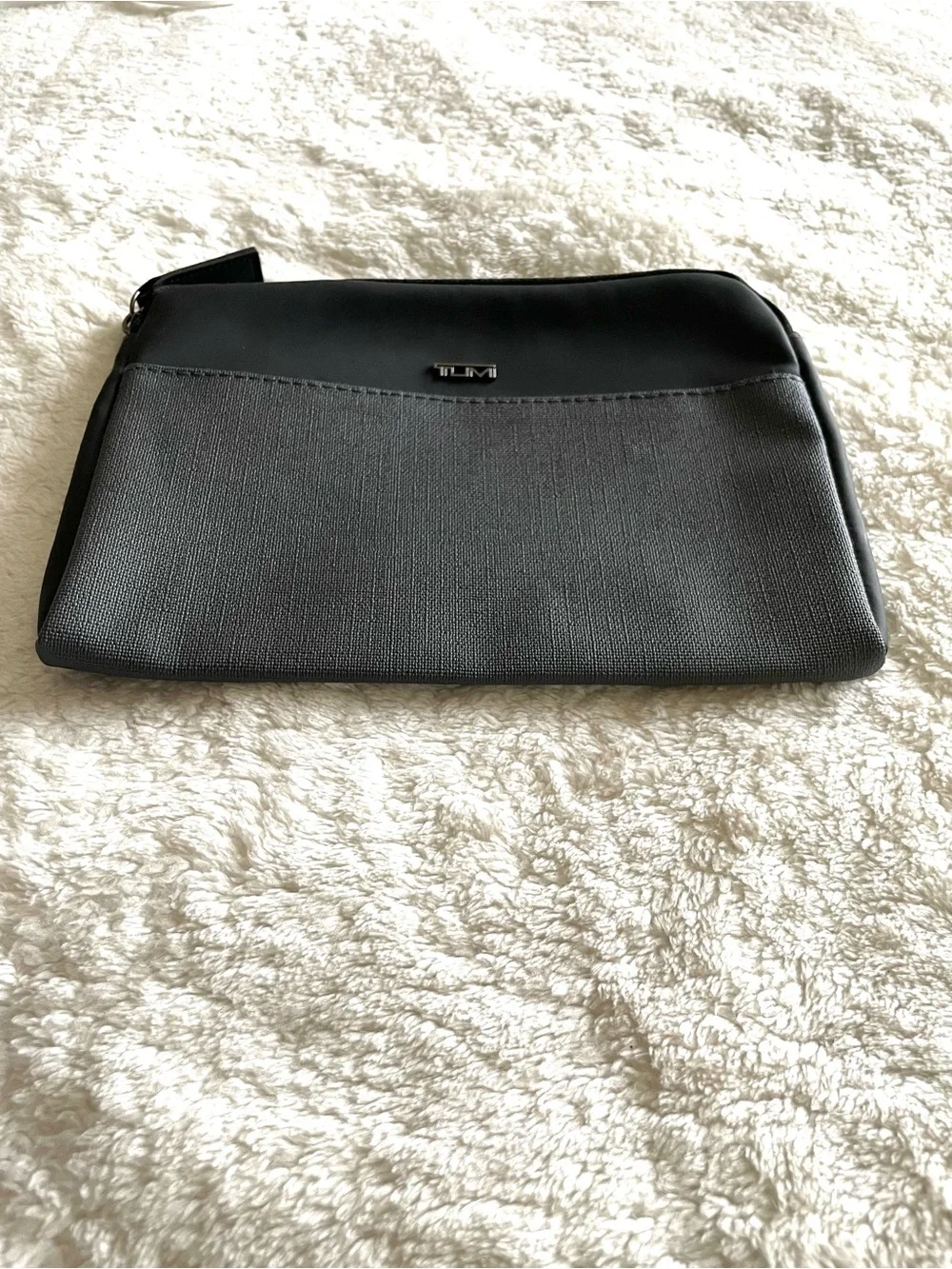 Tumi black gray